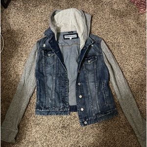Jean jacket. Express. Size M.